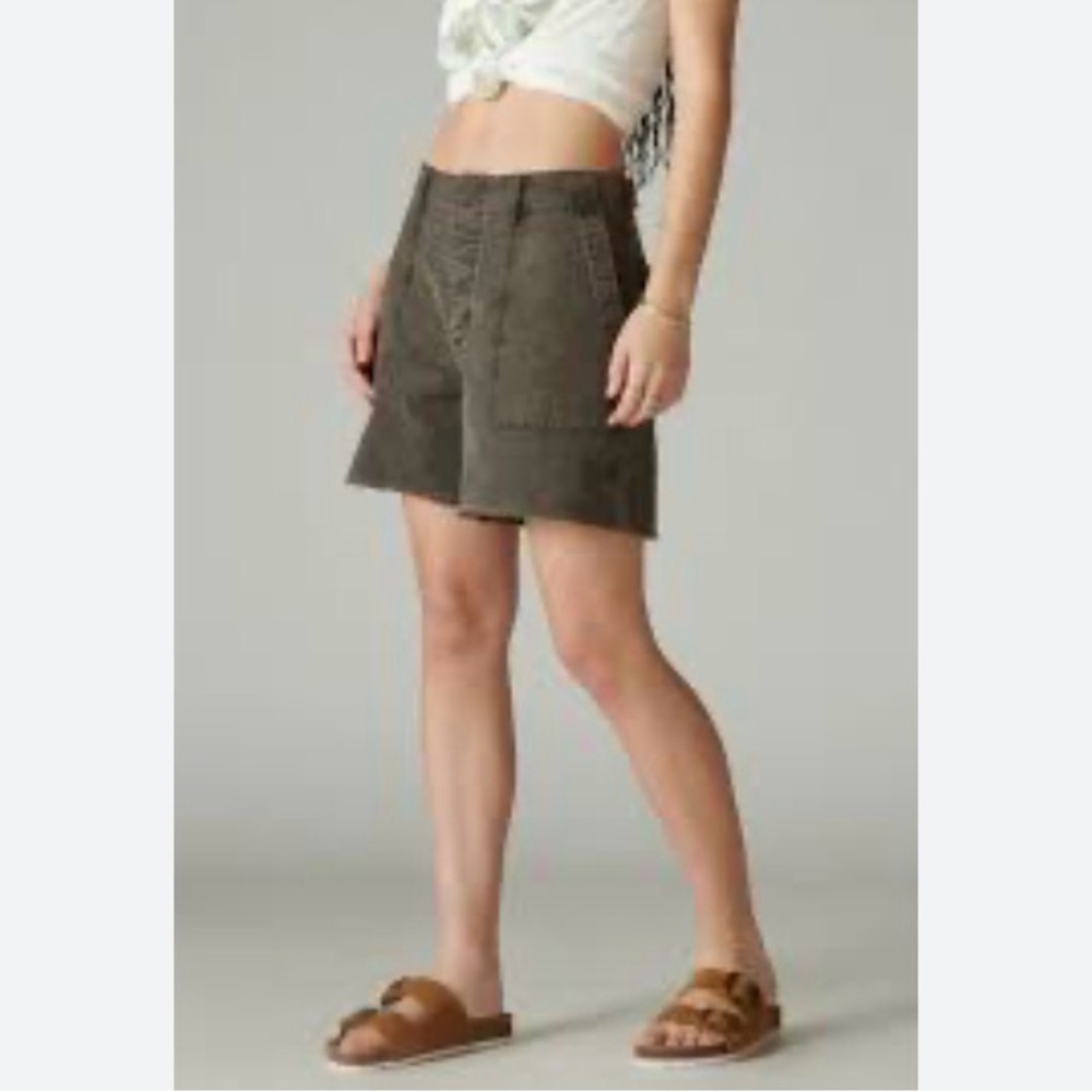 Like New! BDG Casual Olive Utility Shorts